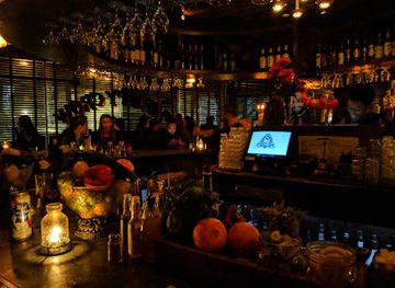 california/los-angeles-county/bar/the-thirsty-crow