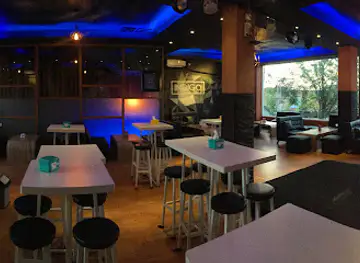 Kedai 8 & Indigo Lounge