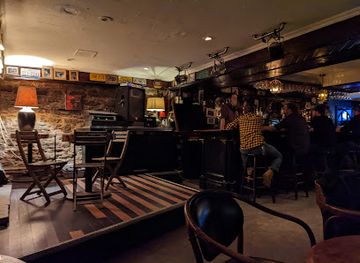 canada/montreal/downtown-montreal/bar/grumpys-bar