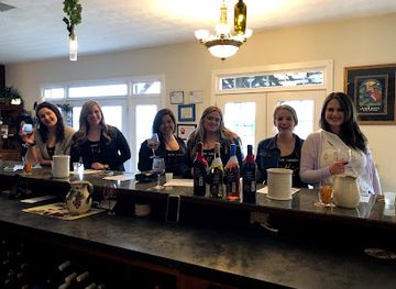 virginia/blue-ridge-parkway/bar/amrhein-s-wine-cellars