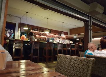 suriname/marienburg/bar/bar-zuid