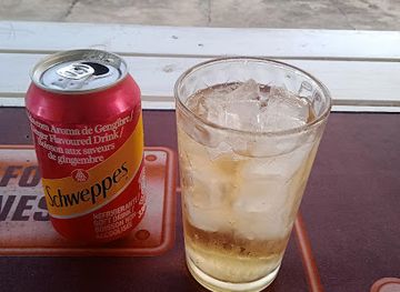 malawi/lilongwe/area-12/bar/yellow-house