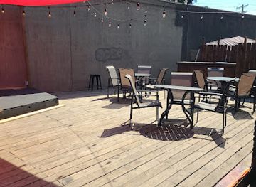 indiana/hoosier-national-forest/bar/wrong-side-812