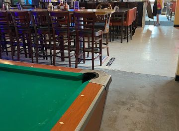 indiana/east-central-indiana/bar/one-more-lounge