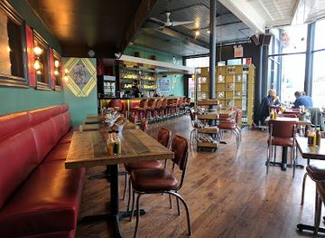 illinois/evanston/bar/la-principal