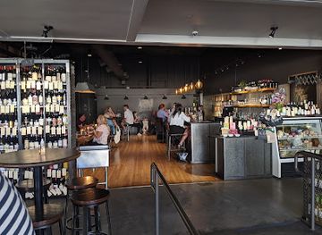 montana/helena/bar/the-hawthorn-bottle-shop-and-tasting-room