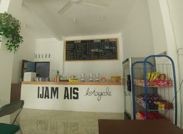 indonesia/yogyakarta/kotagede/bar/ijam-ais-kotagede