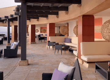 jordan/ma-in-hot-springs/bar/beach-lounge