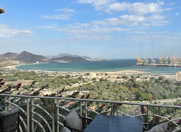 united-arab-emirates/khor-fakkan/bar/the-view-by-wave