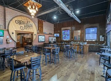 kansas/emporia/bar/trolley-house-distillery