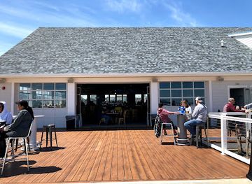 new-jersey/high-point-state-park/bar/donovan-s-reef