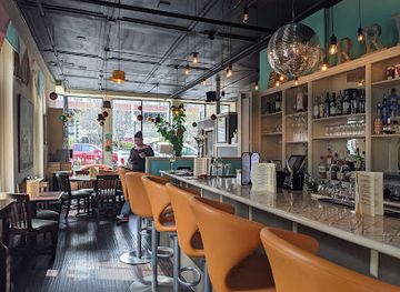 maine/augusta/bar/otto-s-on-the-river