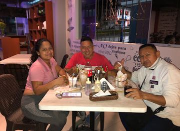 peru/moquegua/bar/estacion-40