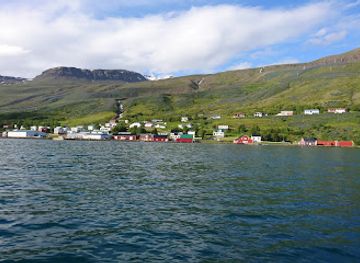 iceland/hengifoss-waterfall/bar/randulf-s-sea-house