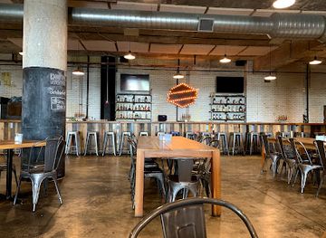 illinois/great-river-road/bar/the-old-bakery-beer-company