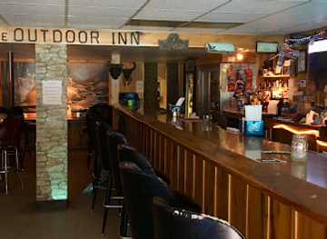west-virginia/mid-ohio-valley/bar/the-outdoor-inn