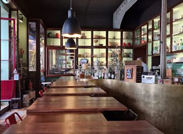 portugal/azores/bar/louvre-michaelense-bar-bistro-mercearia