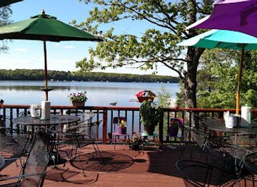 wisconsin/glacial-lake-wisconsin/bar/beechmoor-restaurant