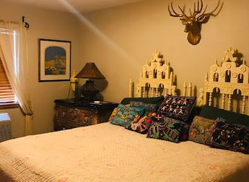 oklahoma/wichita-mountains-wildlife-refuge/bar/lodge-of-the-wichitas