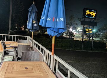 canada/saguenay-lac-saint-jean/bar/bar-benjy