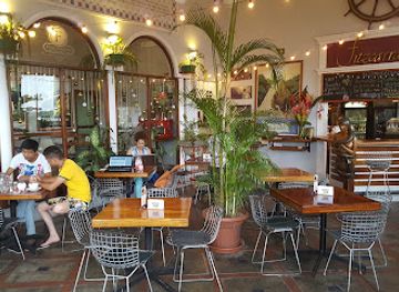 peru/loreto/bar/restaurante-fitzcarraldo