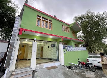 pakistan/deosai-national-park/bar/deosai-gateway-inn-skardu