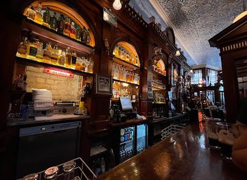 ireland/dublin/trinity-college/bar/the-palace-bar
