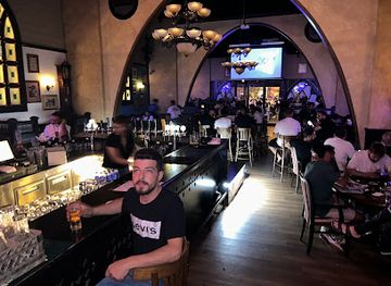 israel/sharon-plain/bar/murphy-s