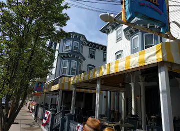 The Mad Batter Restaurant & Bar