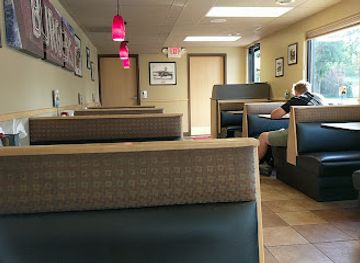 minnesota/cuyuna-country-state-recreation-area/bar/dairy-queen-grill-chill