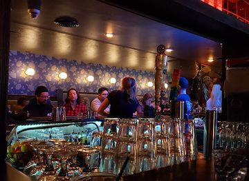 california/long-beach/the-pike/bar/the-hawk