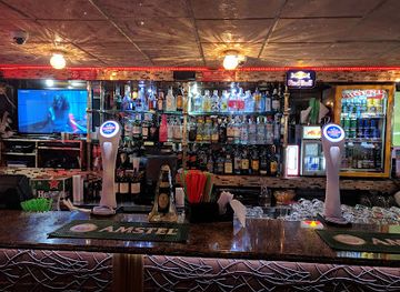 seychelles/ile-farquhar/bar/amusement-centre