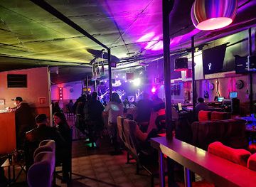 chile/magallanes-and-chilean-antarctica-region/bar/celebrity-club
