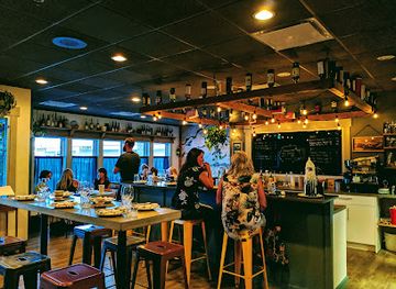 canada/regina/bar/homestead-bar-a-vin