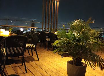 paraguay/central-department/bar/distrito-recoleta