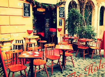 italy/lazio/bar/the-hole-trastevere