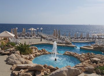 malta/blue-lagoon/bar/hugo-s-pub