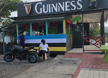 saint-lucia/gros-islet/bar/sea-view-bar