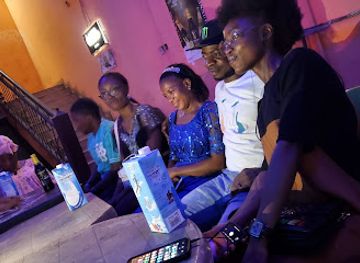 nigeria/owerri/bar/de-avenue-bar-grill