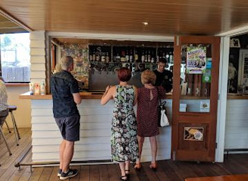 new-zealand/tasman/bar/sprig-fern-tavern-tahuna