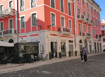 italy/molise/bar/savoia-lounge-bar