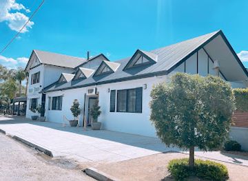 australia/riverina/bar/palm-pawn-motor-inn-tavern