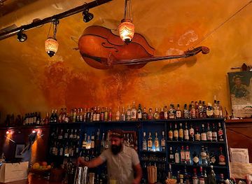 greece/santorini/bar/kira-thira-jazz-bar