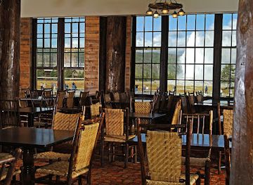 wyoming/yellowstone-national-park/bar/old-faithful-lodge-cafeteria