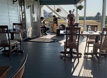 rhode-island/block-island/bar/block-island