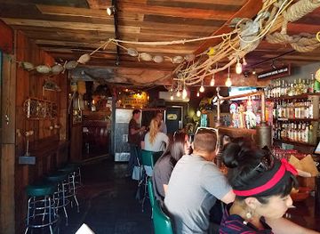 washington/san-juan-islands/bar/the-octopus-bar