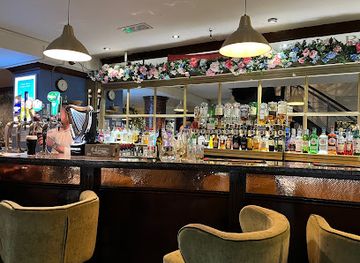 united-kingdom/belfast/queens-quarter/bar/queen-s-cafe-bar