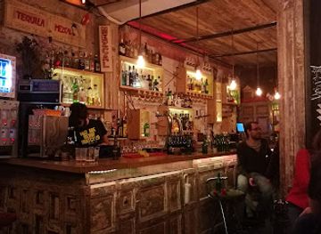 spain/madrid/la-latina/bar/pajaritos-mojados