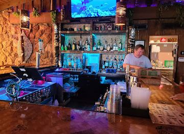 florida/sarasota/bar/bahi-hut-tiki-cocktail-lounge