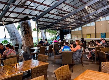 australia/cairns/palm-cove/bar/surf-club-palm-cove